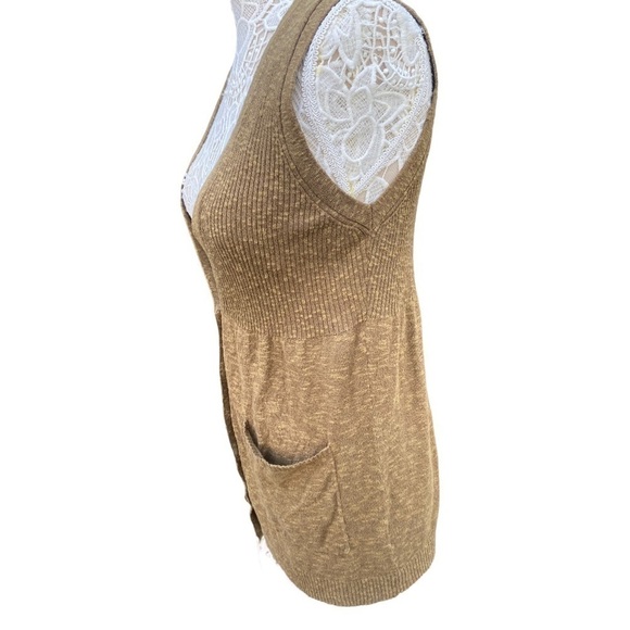 Eileen Fisher Olive Light Sweater Vest I Size: Petite 2/4P - Picture 3 of 16